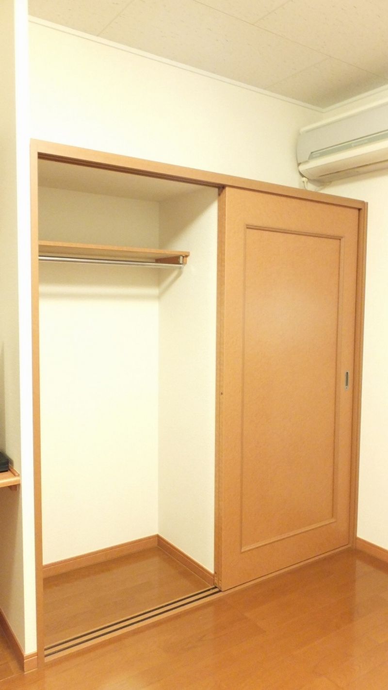 レオパレスエアル 収納
