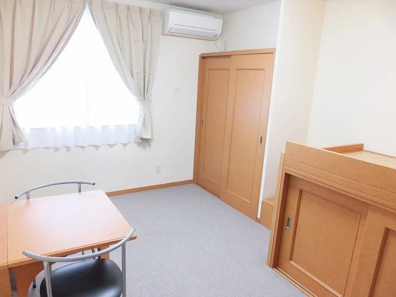 レオパレスリバーサイド上砂 居間