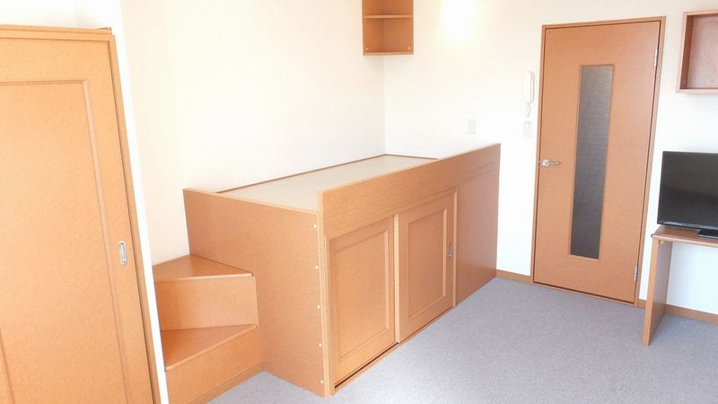 レオパレス漠 居間