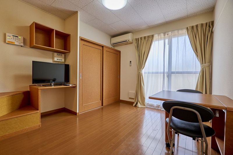 レオパレスレグルスⅡ 居間