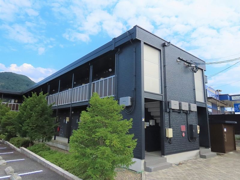 レオパレスミルコワンリビエール 外観