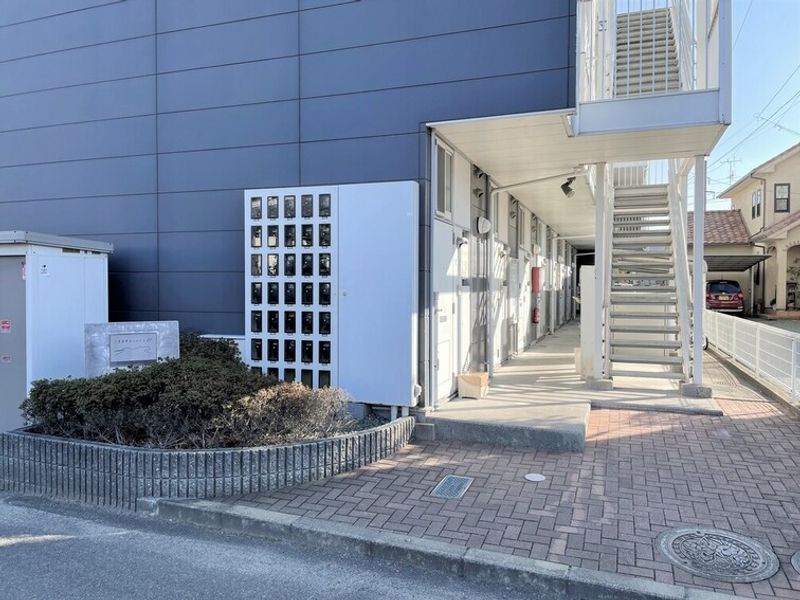 レオパレスアークＫ　Ｔ エントランス