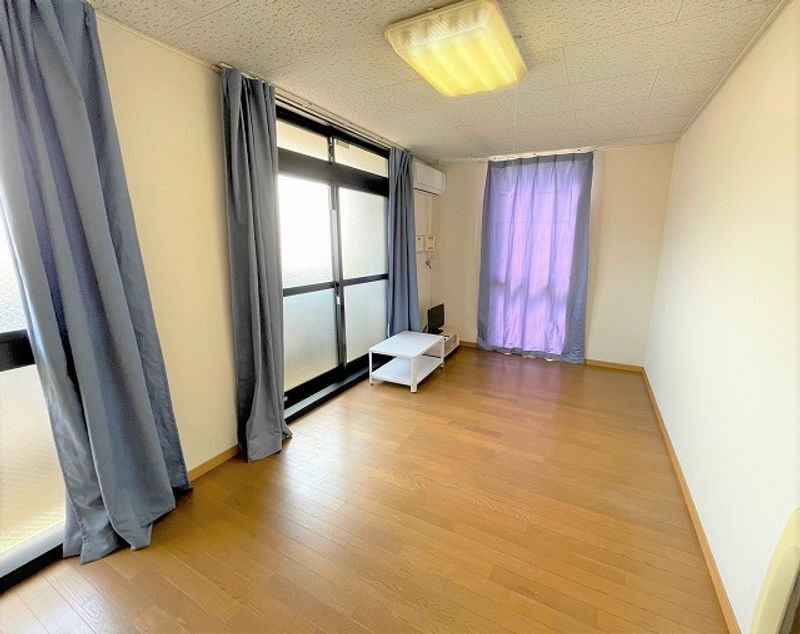 レオパレスル・シエル 居間