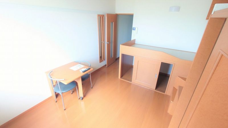 レオパレスＹｓ 居間