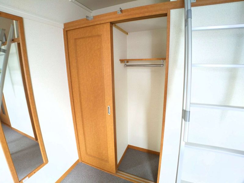 レオパレス春日丘 収納