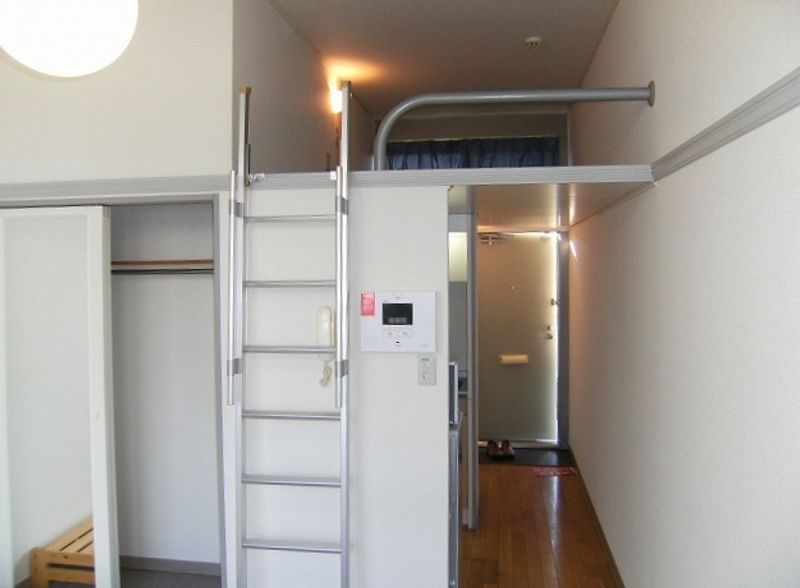 レオパレス未来 居間