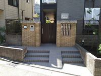 レオパレス玉川ソレイユ エントランス