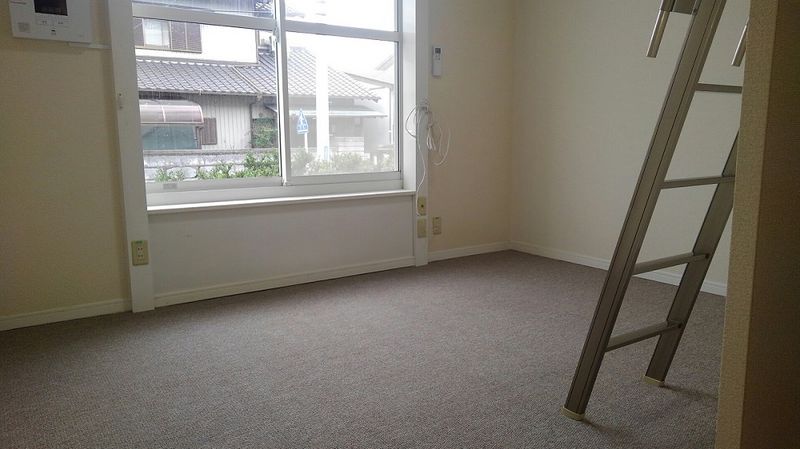 レオパレスステラコート 居間