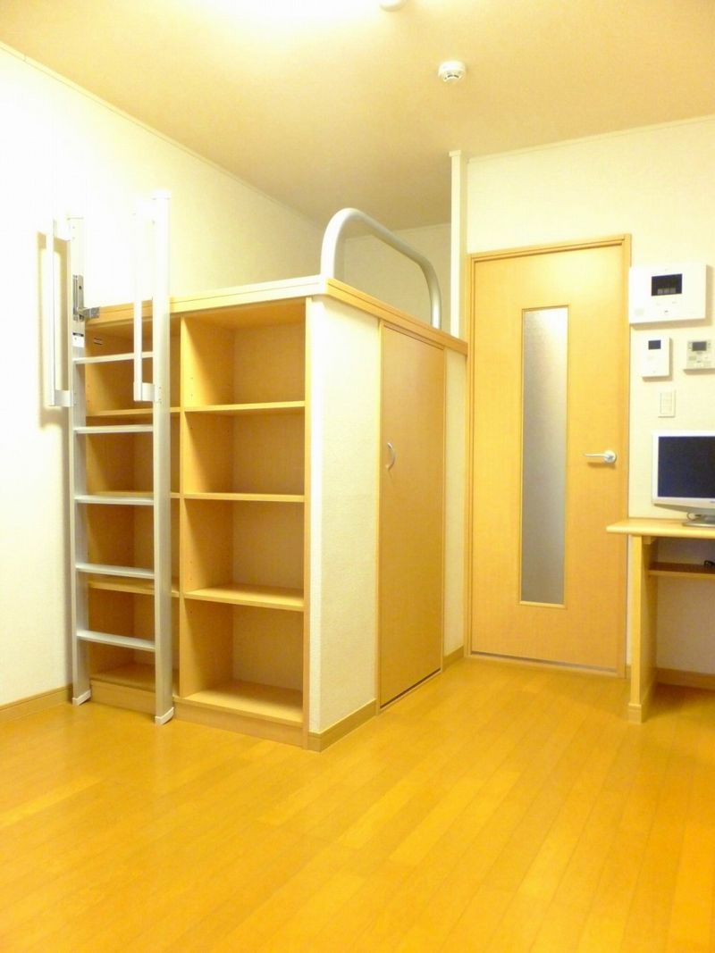 レオパレスドエルシンヤマ 収納