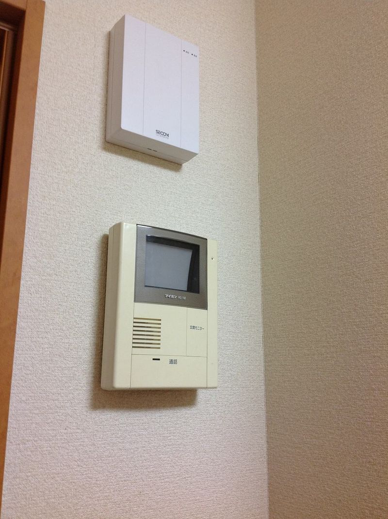 レオパレスＳＴＯＮＥ　ＤＯＲＦ セキュリティ