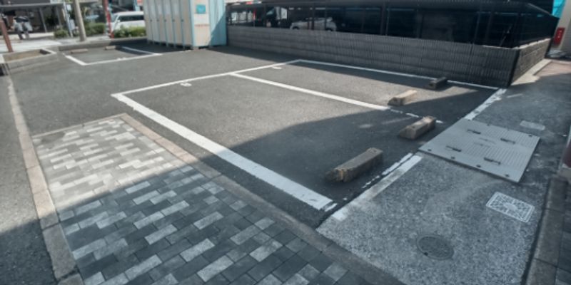 レオパレスバロン・ドール 駐車場