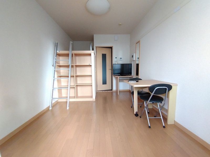 レオパレスＳＡＮＹＡ 居間