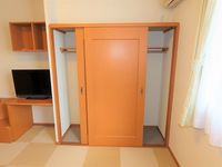 レオパレスつくし 収納