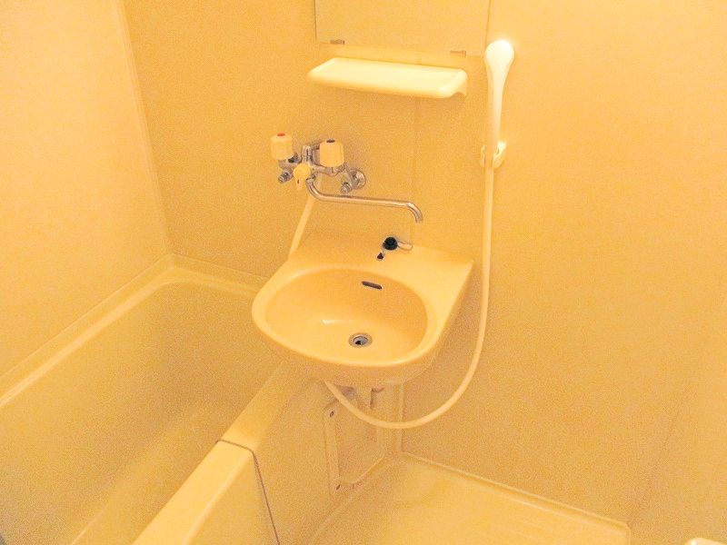 レオパレスヴォワドサンセス 風呂