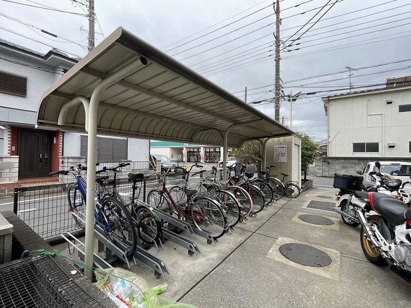 レオパレスアビタシオン 共用部分