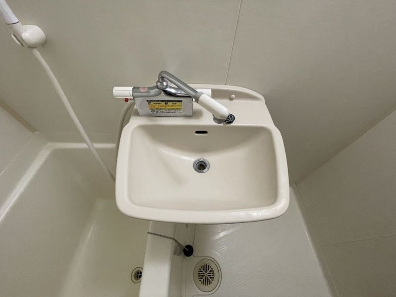 レオパレスパインマノワール 洗面台