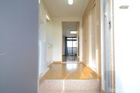 レオパレスサクラ 玄関
