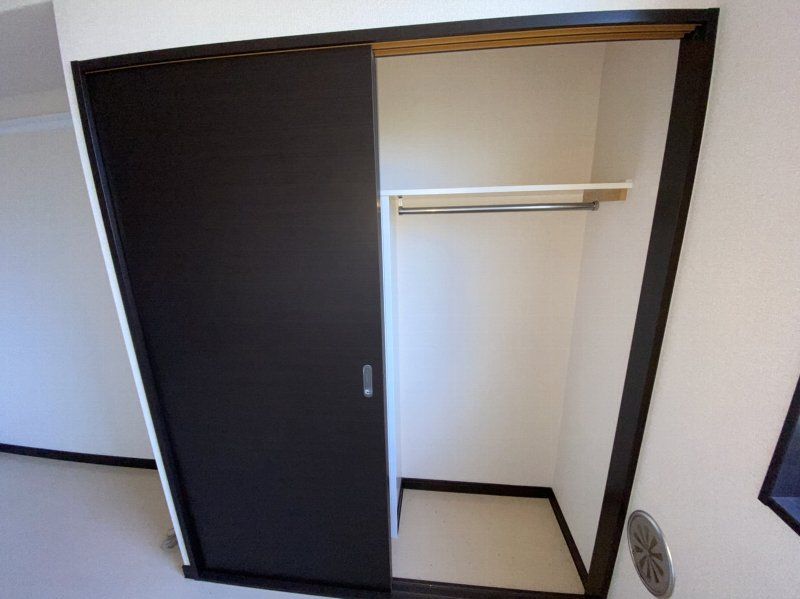 レオネクストＴ１ 収納