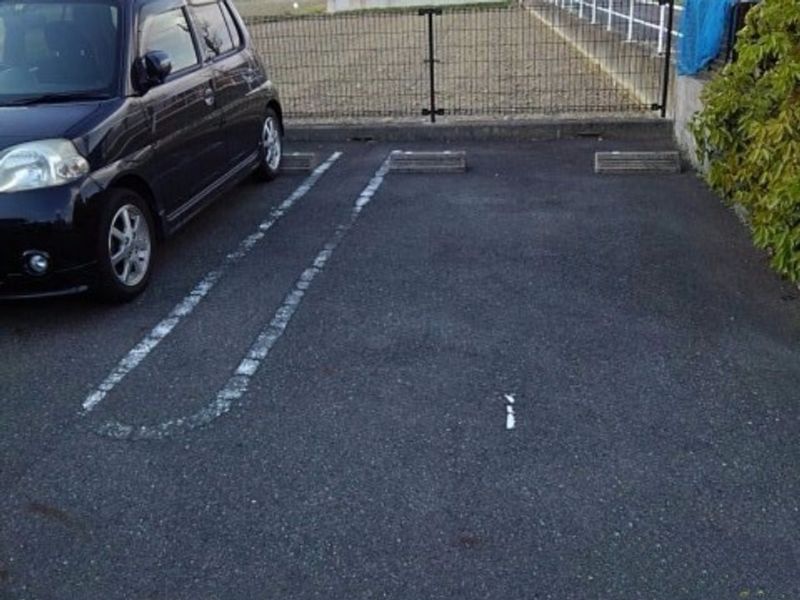 レオパレス船頭場 駐車場