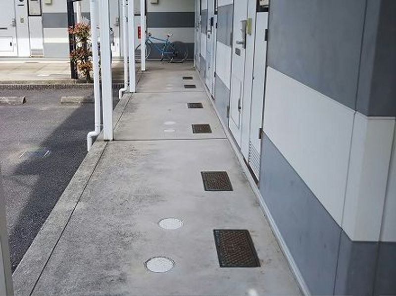 レオパレスＭＡＲＩＮＥ エントランス