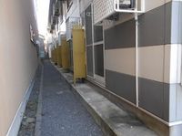 レオパレス青い森 庭