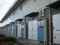 レオパレス綺麗なれいなＢ 玄関