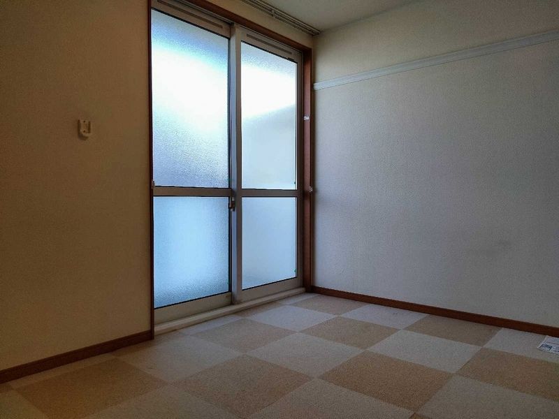 レオパレスアルビレオ 居間