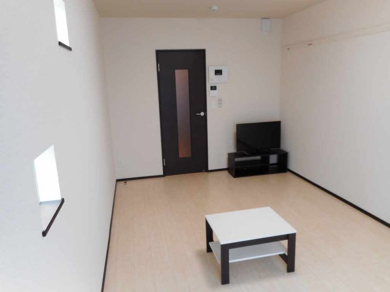 クレイノ湘南美住町 居間