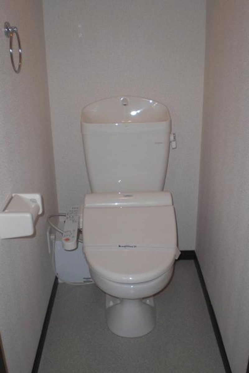 レオネクストモーント　シャイン トイレ
