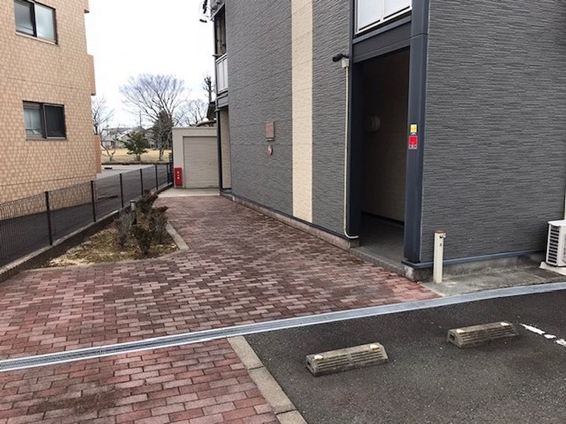 レオパレスＰａｓｓｉｏｎ エントランス