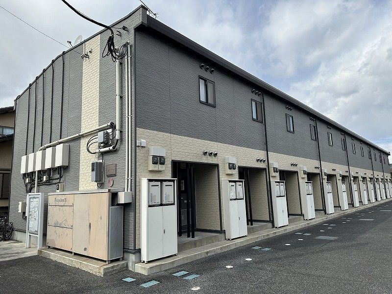レオパレスパレスマンションⅤ 外観