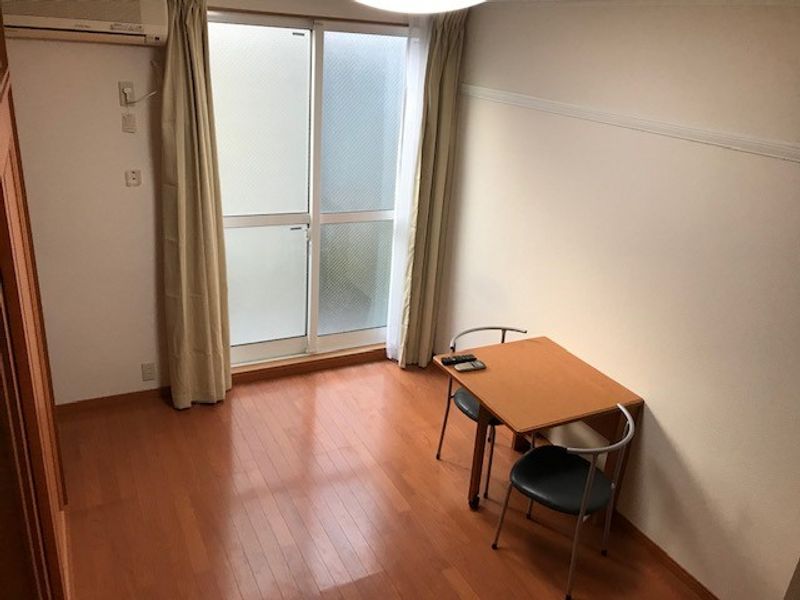 レオパレスサンハイム岩切 居間
