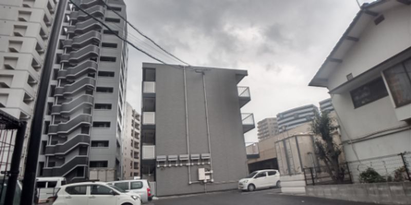 レオパレス香春口 駐車場