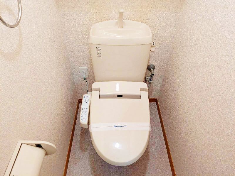 レオパレスタリアセン　アン トイレ