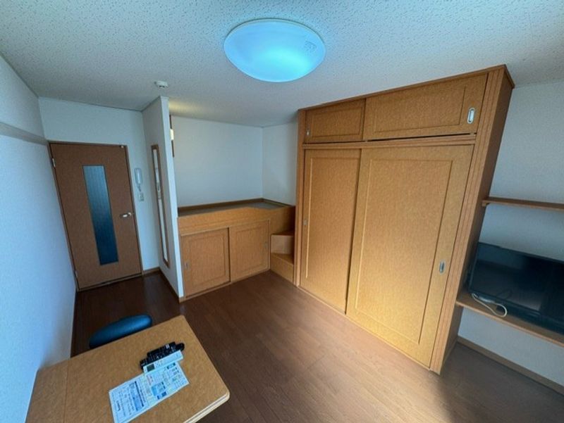 レオパレスエトワール 居間