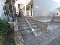 レオパレスＭＹ　ＭＡＴＥくさなぎ エントランス