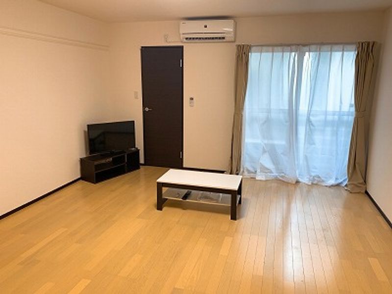 クレイノ宝塚東 居間