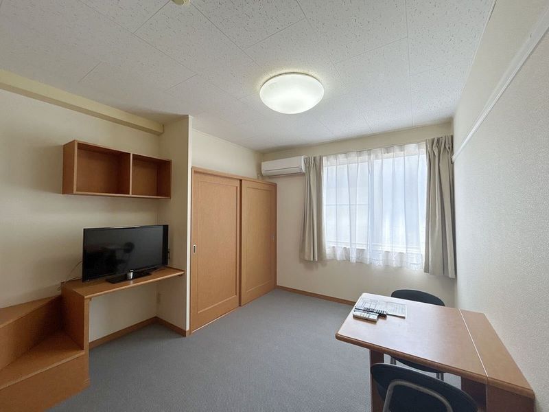 レオパレス１４１ 居間