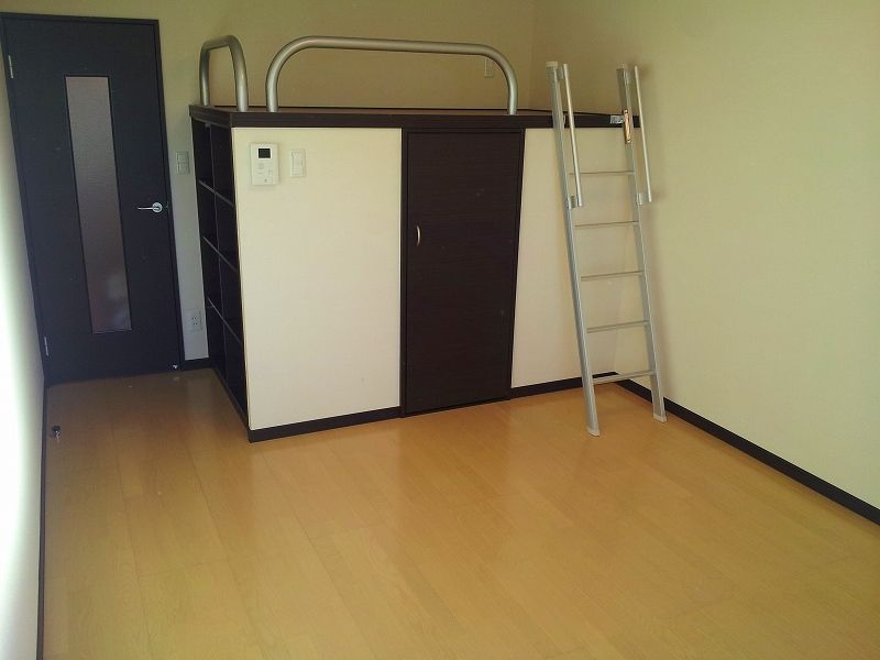 レオネクストセントラルヒルズⅥ 居間