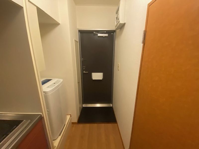 レオパレス東大井 玄関