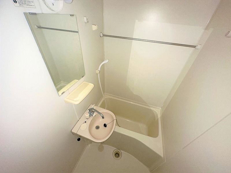 レオパレスハチロー 風呂