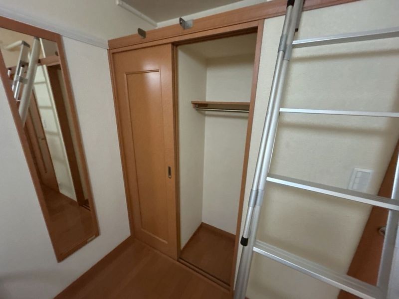 レオパレスプチドムール　サカエ 収納