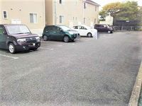 レオパレス徳富 駐車場
