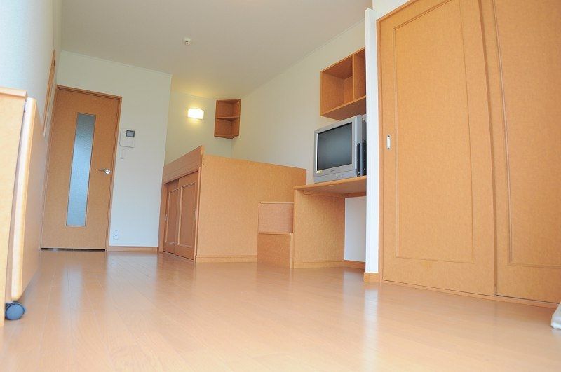 レオパレスバラの妖精 居間