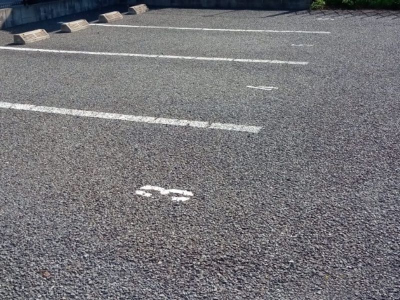 レオパレス山の辺 駐車場