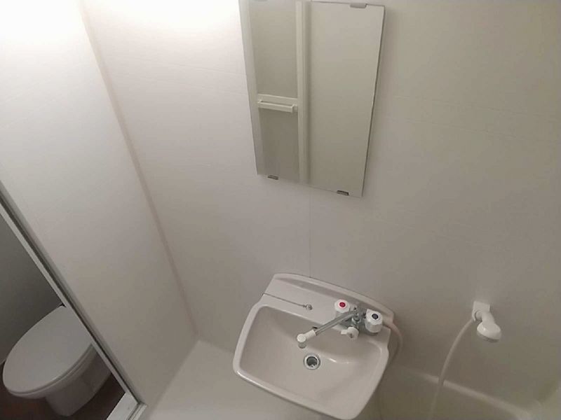 レオパレス屋敷山 洗面台
