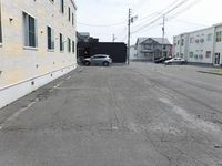 レオパレス裕 駐車場