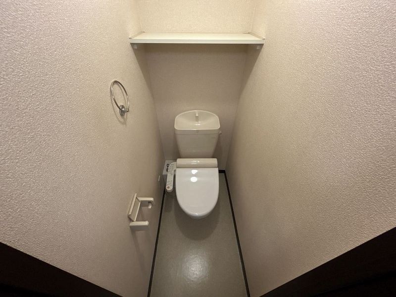 LEONEXT Rail Link Nhà vệ sinh