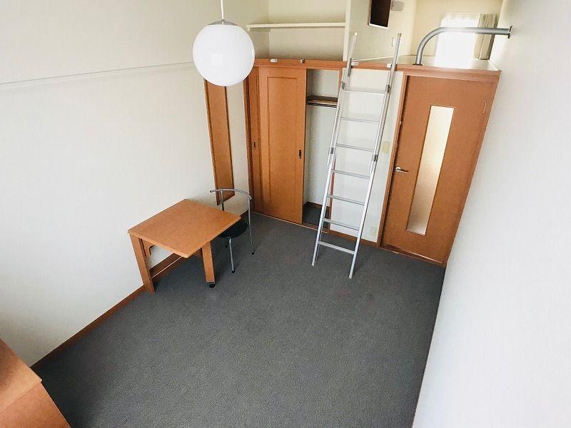 レオパレスリブラ 収納