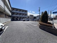 レオパレスＭＬハロープラザ 駐車場
